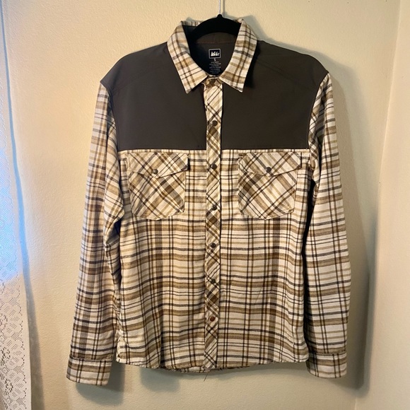 REI Plaid Snap Button Flannel Shirt w Brown Shoulder Contrast - Picture 7 of 7